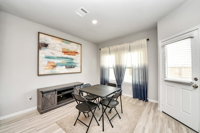 Building Photo - 13323 Colina Mdws Ln