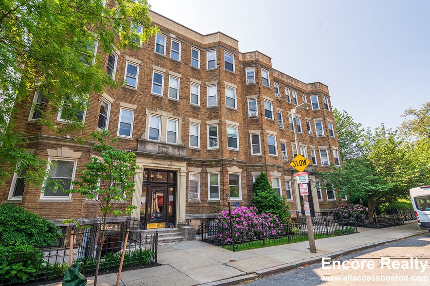 Building Photo - 124 Peterborough St