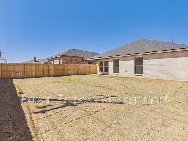 Building Photo - 3007 Farmyard Dr