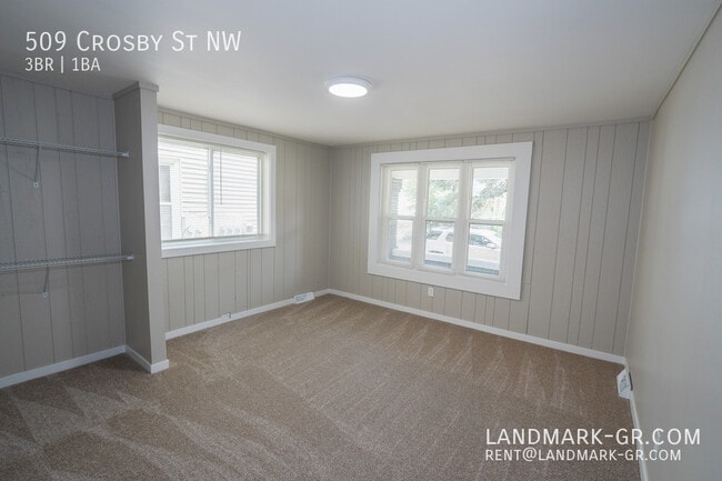 Building Photo - 509 Crosby St NW
