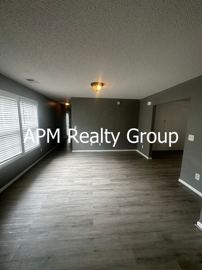 Building Photo - Clemson Road Convenient 4 Bedroom