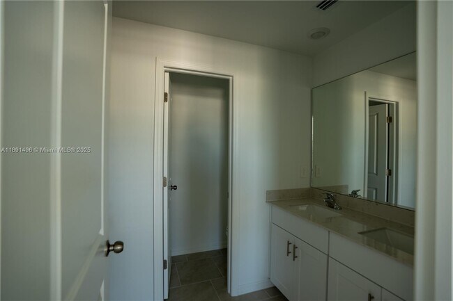 Building Photo - 4264 Cirella Ct