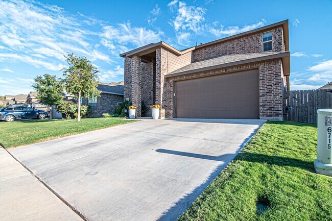 Building Photo - 6715 Hall of Fame Blvd