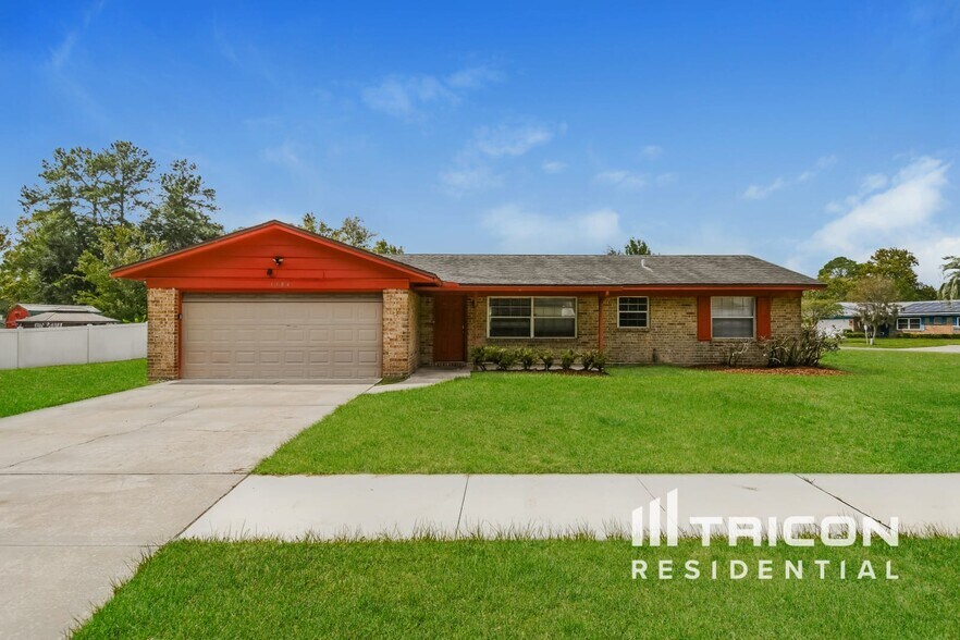 Primary Photo - 1484 Bloomingdale Rd