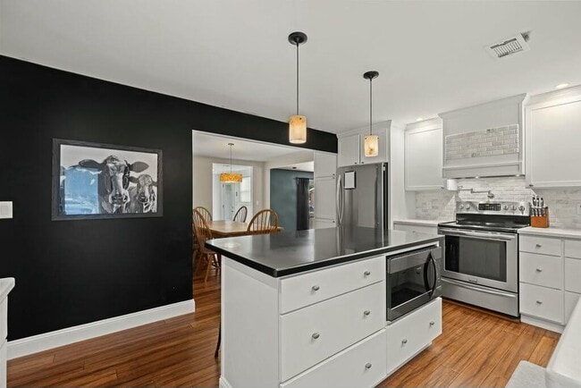 Building Photo - 440 Muskegon Ave