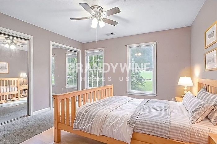 Building Photo - 205 Oak Shores Dr