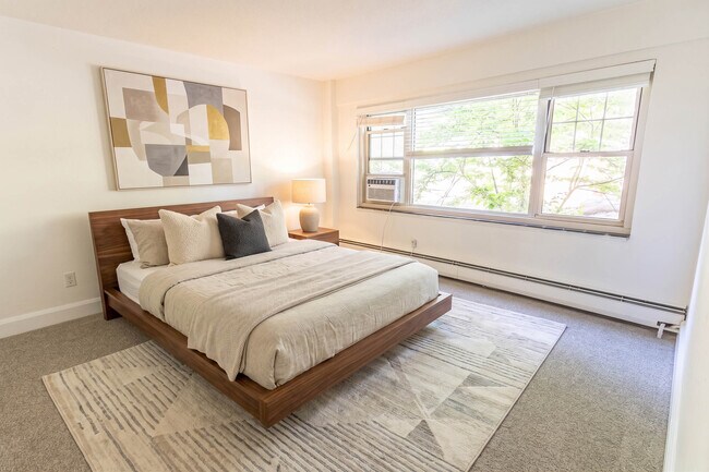 429 A101 Bedroom - 429 Apartments