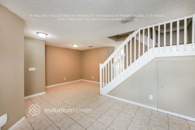 Building Photo - 620 208th Cir