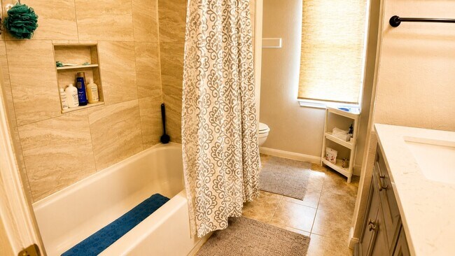 Building Photo - 20434 Blue Juniper Dr