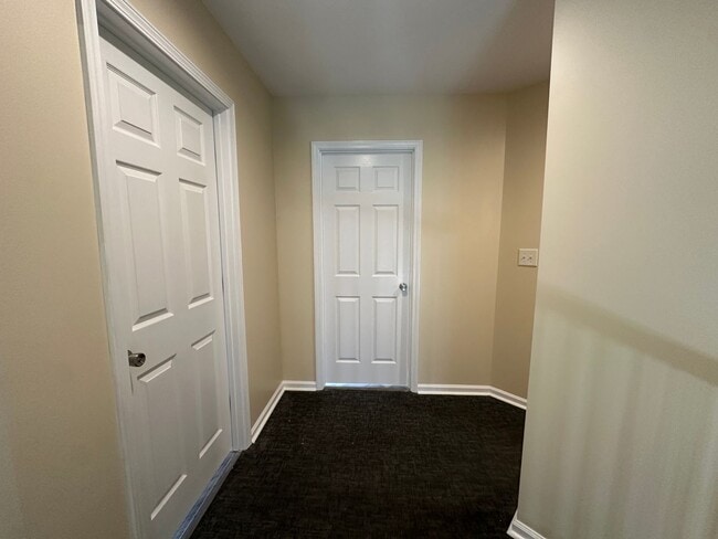 Building Photo - 204 Grandford Pl