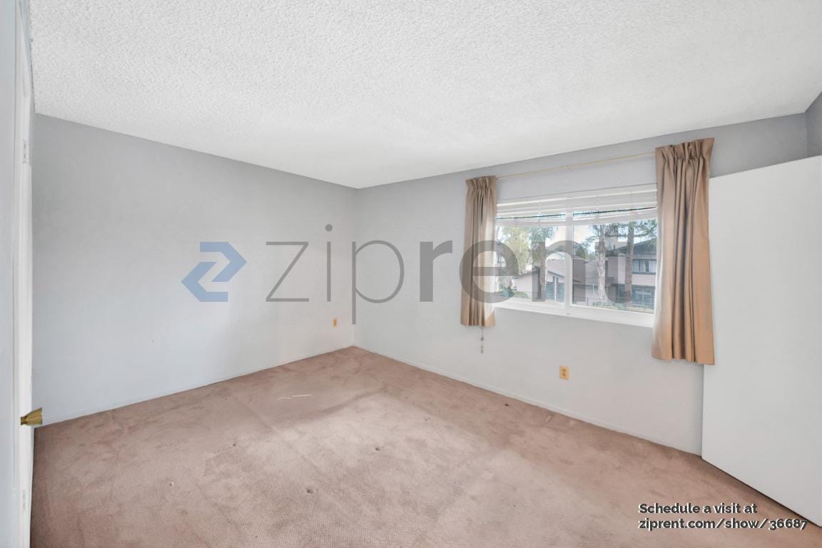 Building Photo - 7552 Corbin Ave