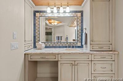 Building Photo - 965 Pebble Ln
