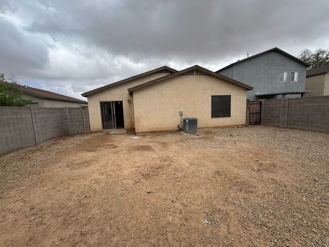 Building Photo - HEATED COMMUNITY POOL!