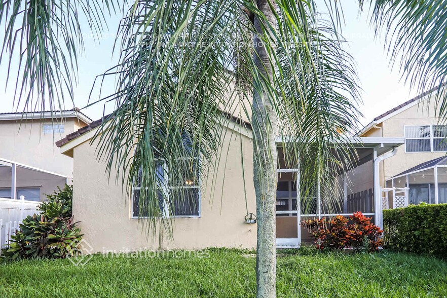 Building Photo - 7775 Springfield Lake Dr