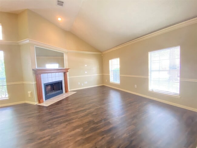 Building Photo - 14727 Sun Harbor Dr