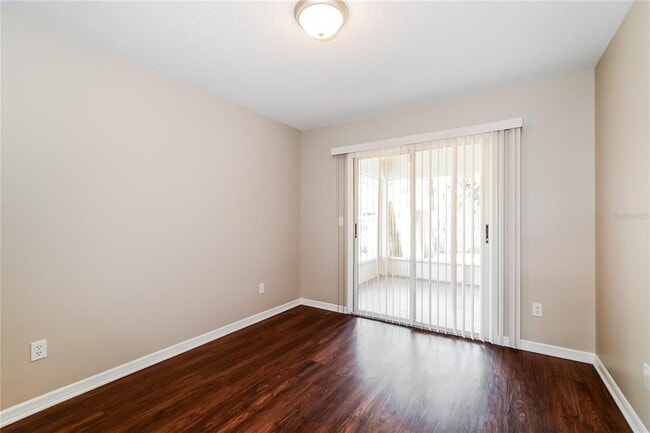 Building Photo - 33303 Lake Bend Cir