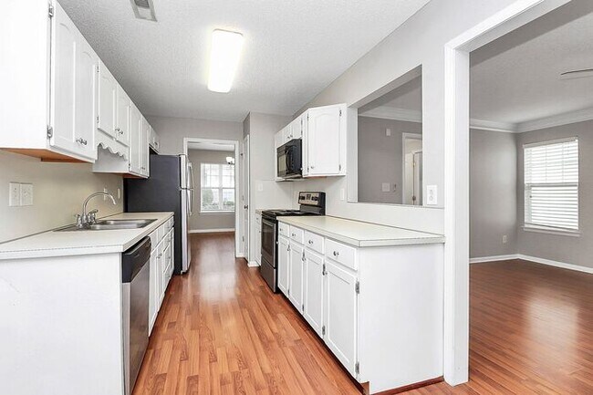 Building Photo - Charming 3BD/2.5BA Home in Matthews, NC!