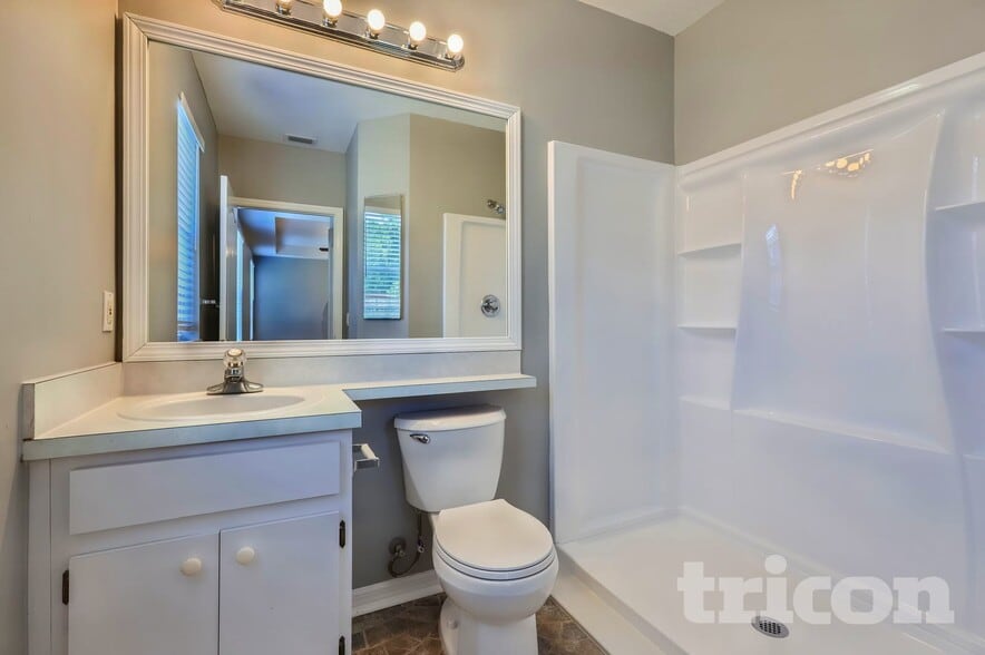 Building Photo - 1627 Mosaic Forest Dr