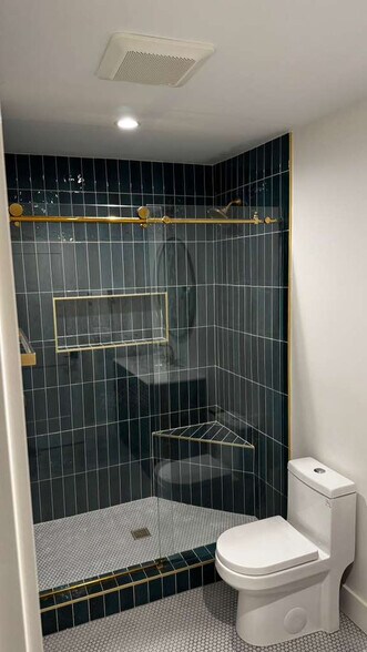 Building Photo - 964 Herndon St NW