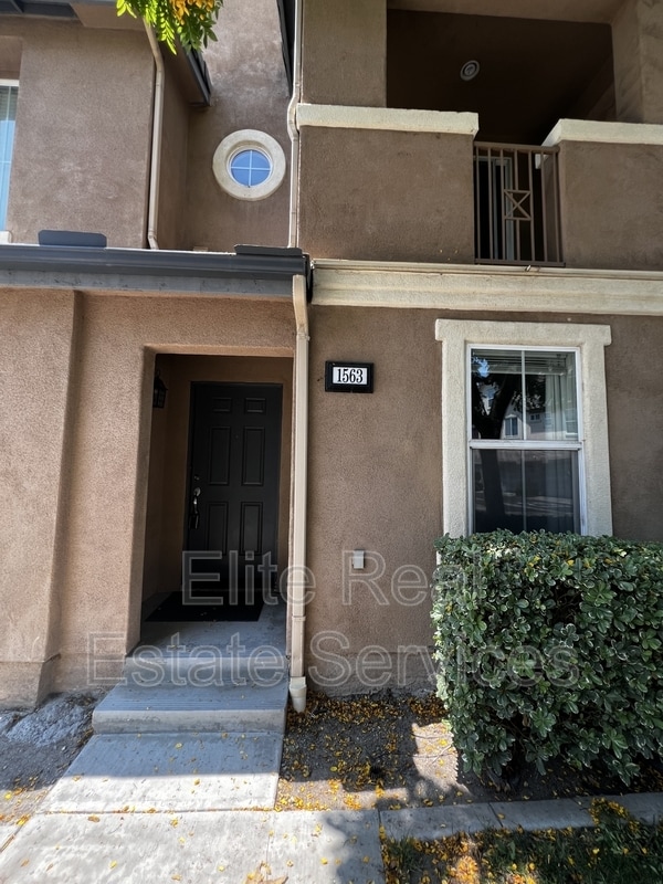 Building Photo - 1563 Hackberry Pl