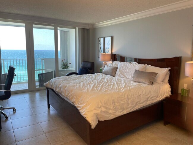 Building Photo - 3000 S Ocean Blvd