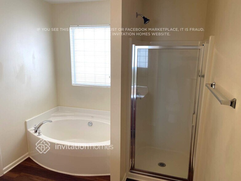 Building Photo - 3811 Cameron Creek Dr