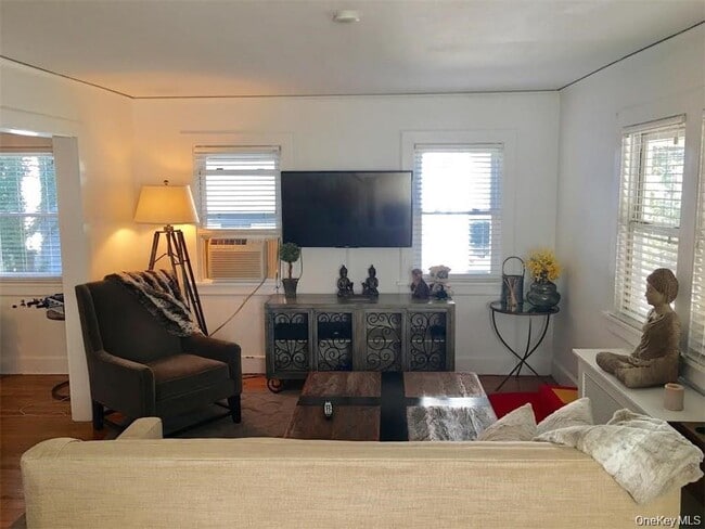 Building Photo - 86 Brown Rd