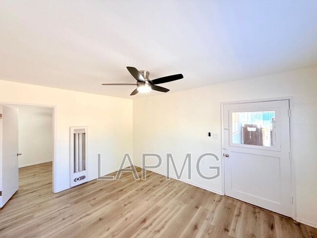 Building Photo - 6200 N Muscatel Ave