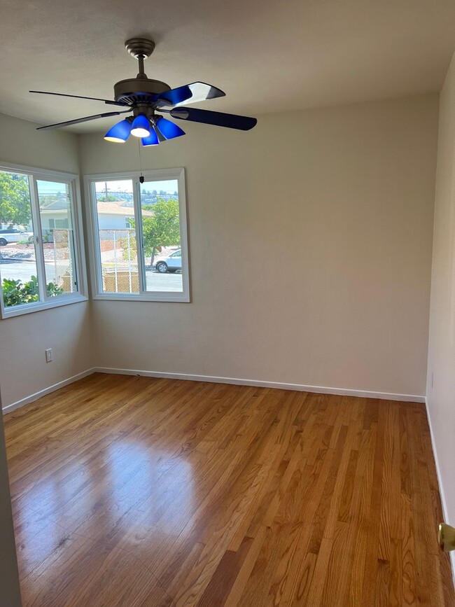 Building Photo - 3 bedroom house for rent