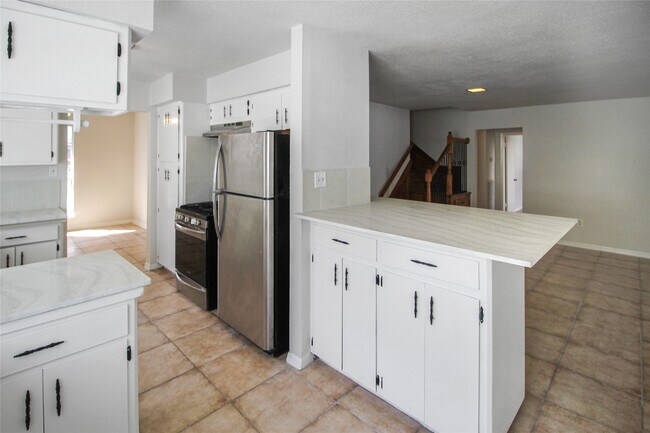 Building Photo - 10322 Nold Dr