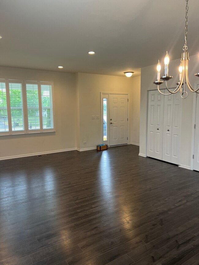 Building Photo - 654 Otter Way