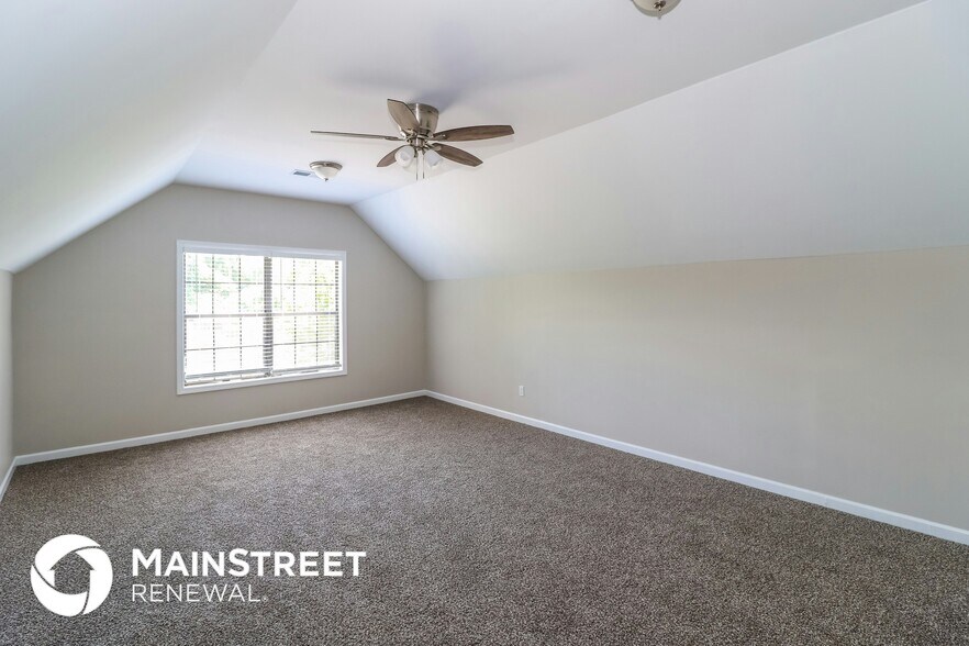 Building Photo - 3559 Wincross Dr