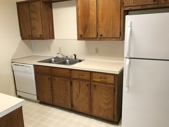 Building Photo - Duplex