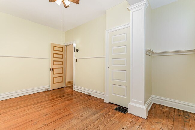 Building Photo - 273 S Hanover St