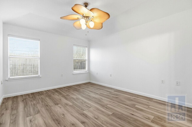 Building Photo - 606 Colonial Park Blvd