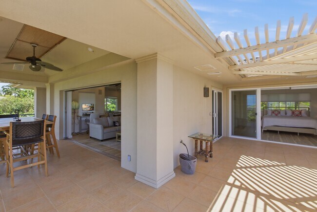 Building Photo - 357 Kualono Pl
