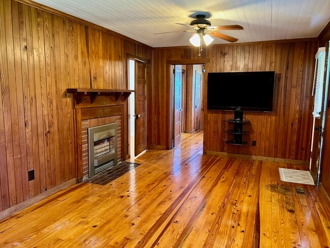 Building Photo - 1053 New Bridge Rd