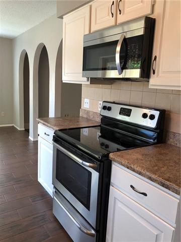 Building Photo - 637 Red River Dr