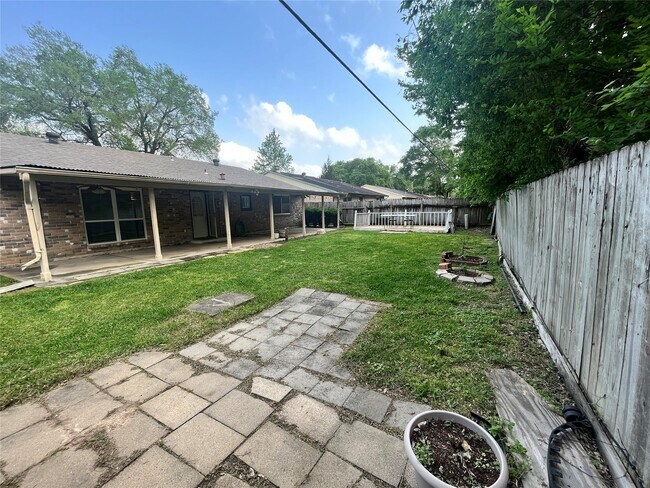 Building Photo - 4407 Kevinkay Dr