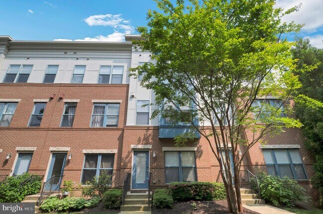 Primary Photo - 12167 Waveland St