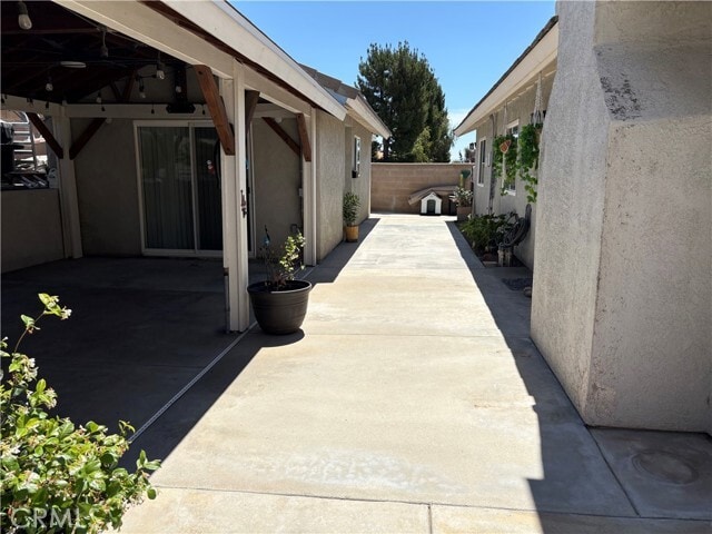 Building Photo - 2484 W Calle Vista Dr