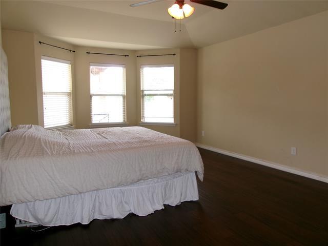 Building Photo - 5727 Mountain Hollow Dr