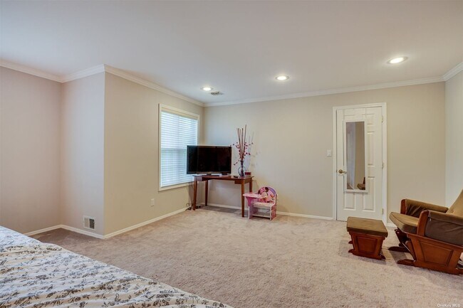 Building Photo - 36 Snowdance Ln