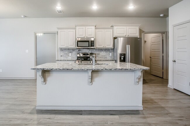 Building Photo - Beautiful Home in Cambridge Way