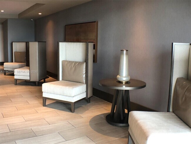 Building Photo - 5252 NW 85th Ave