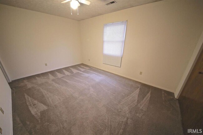 Building Photo - 438 W Northlane Dr