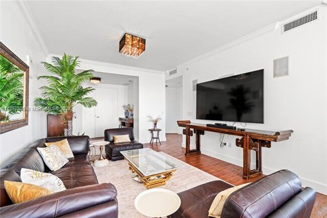 Building Photo - 18201 Collins Ave