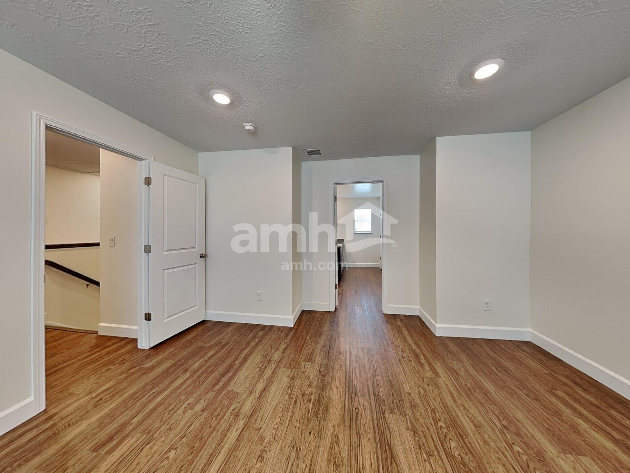 Building Photo - 2325 S Wild Horse Way