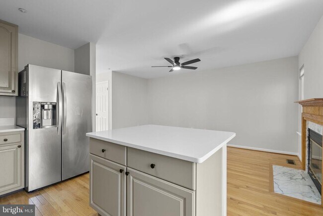 Building Photo - 18502 Clovercrest Cir