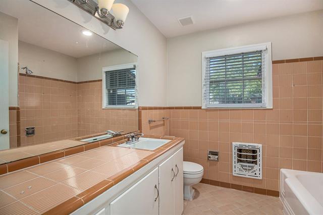 Building Photo - 4909 Overton Ave